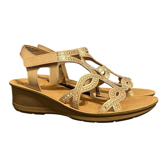 Daisy Fuentes Gold Embellished Sandals – Size 9.5 - Picture 1 of 9